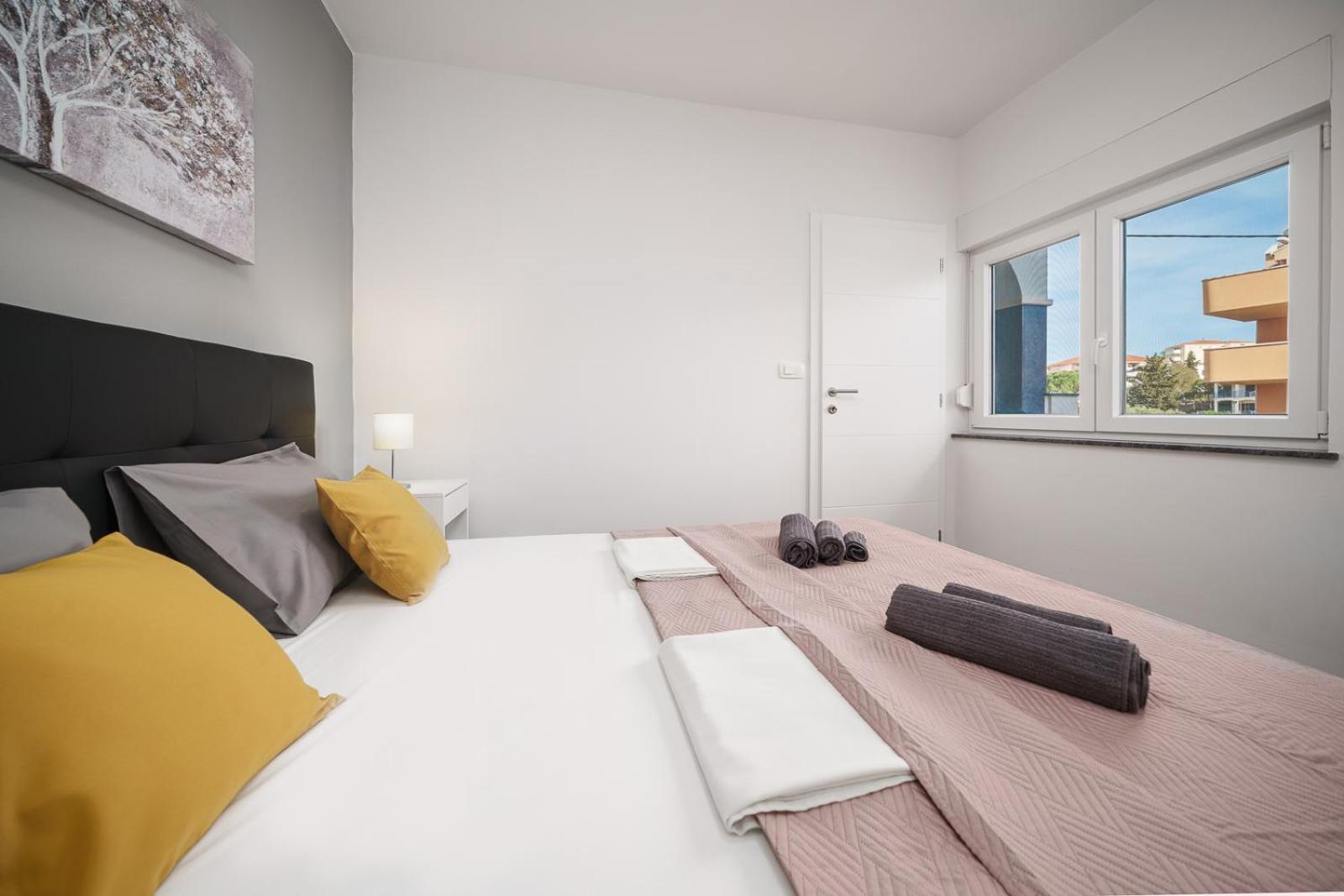 Villa Diamond โตรกีร์ ภายนอก รูปภาพ