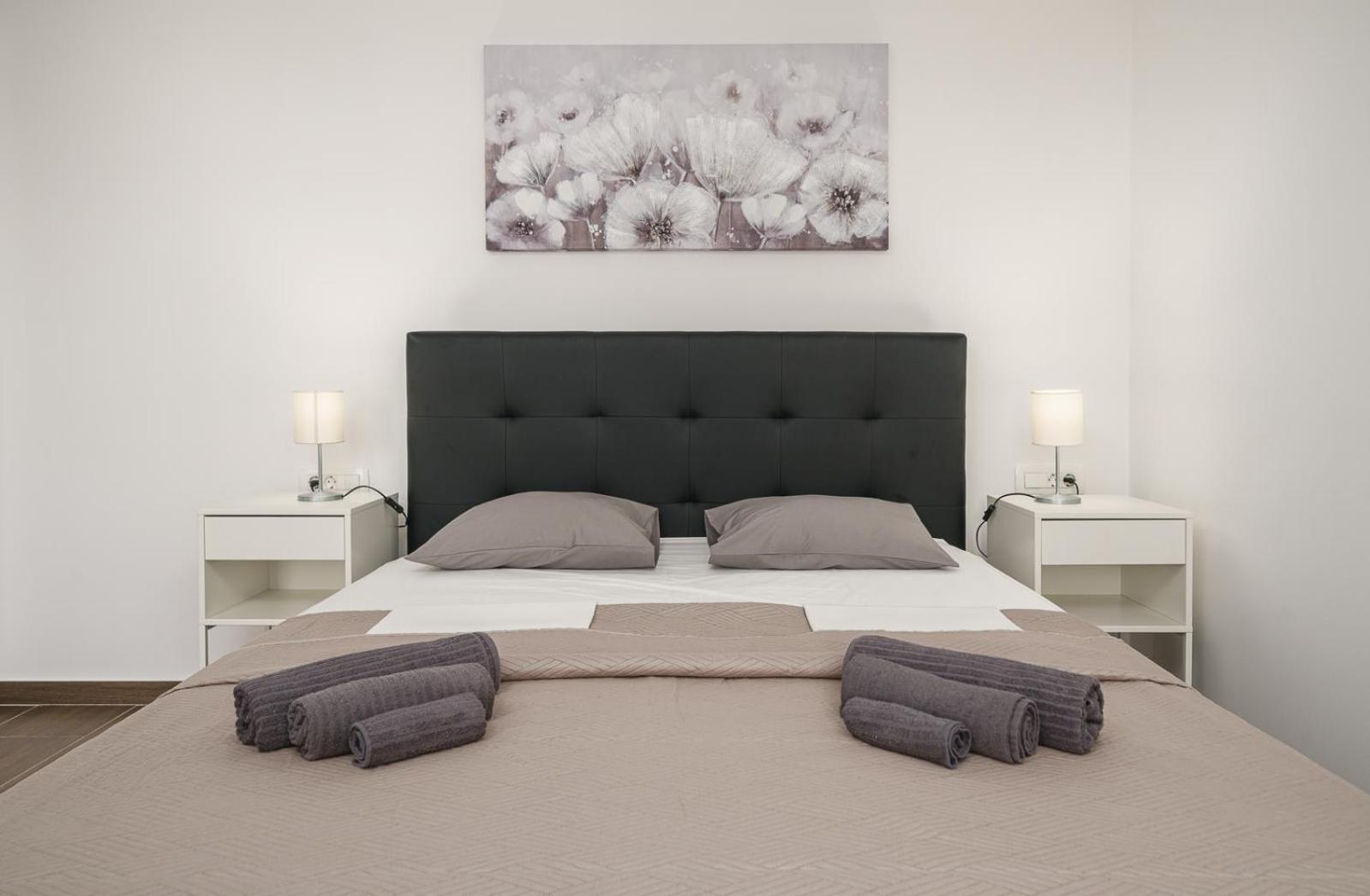 Villa Diamond โตรกีร์ ภายนอก รูปภาพ
