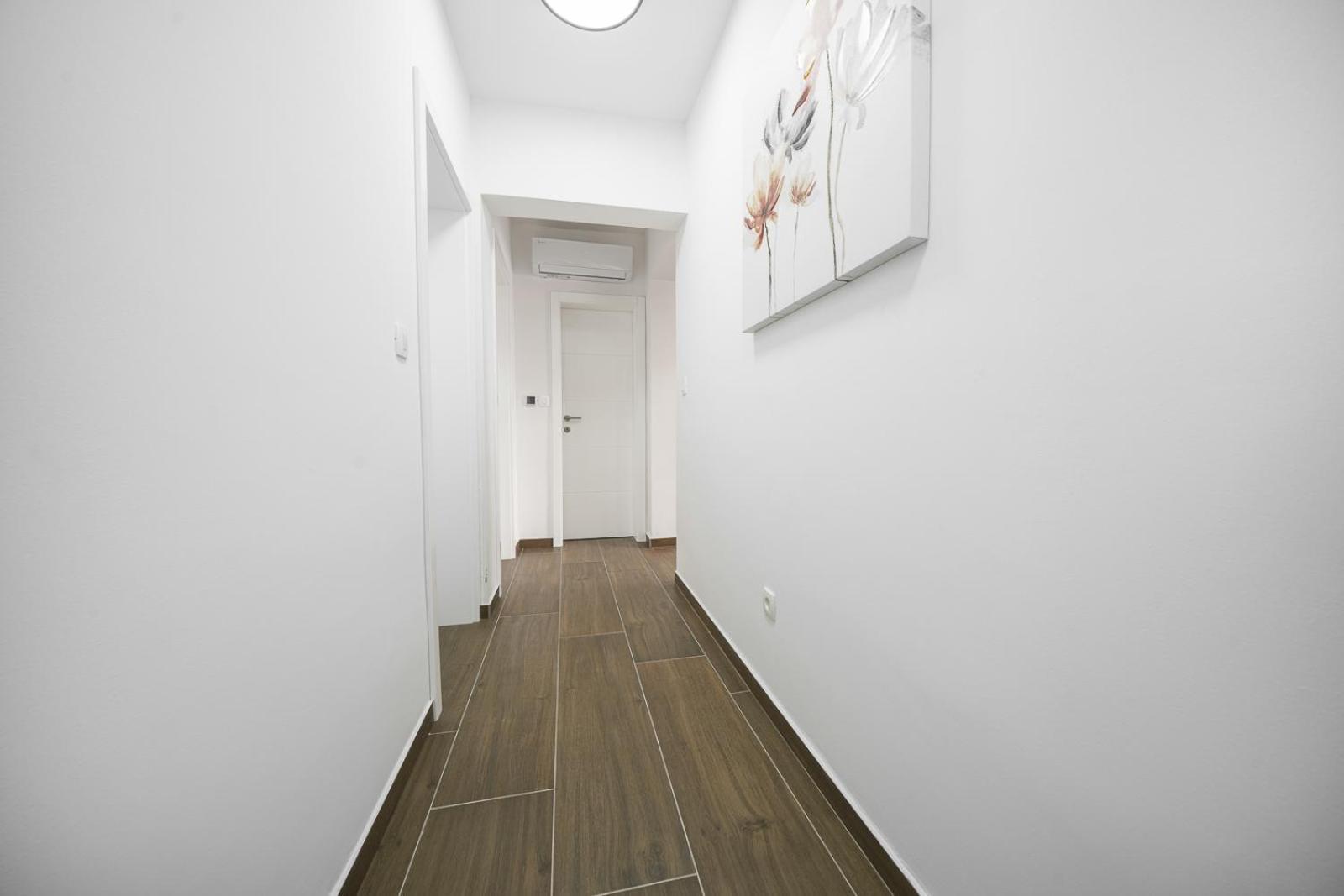 Villa Diamond โตรกีร์ ภายนอก รูปภาพ
