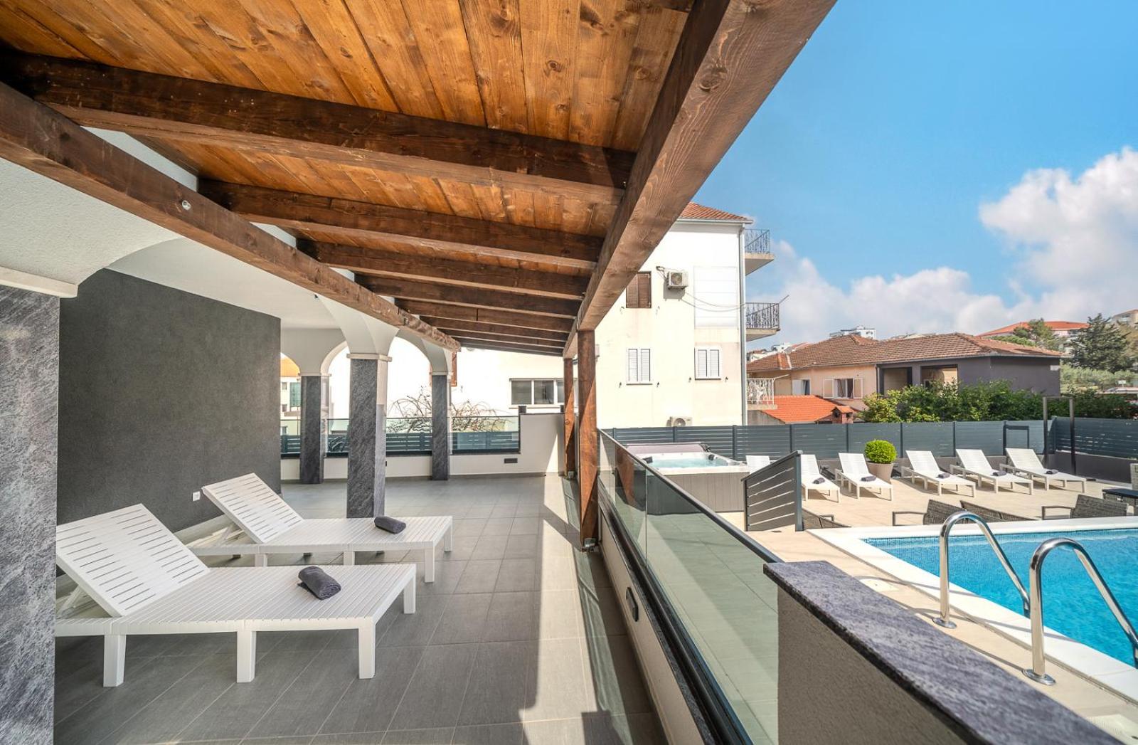 Villa Diamond โตรกีร์ ภายนอก รูปภาพ